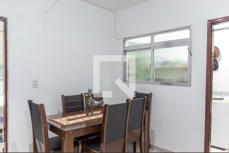 Casa à venda com 140m², 2 quartos e 2 vagas Casa à venda com 140m², 2 quartos e 2 vagasCopa - Casa 2