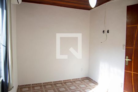 Quarto 1 de casa de condomínio para alugar com 2 quartos, 70m² em Galo Branco, São Gonçalo
