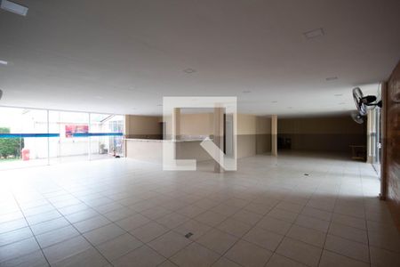 Apartamento à venda com 55m², 2 quartos e 1 vaga Apartamento à venda com 55m², 2 quartos e 1 vagaÁrea comum - Salão de festas