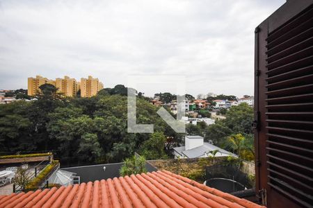 Casa à venda com 600m², 4 quartos e 3 vagasVista da suíte 1