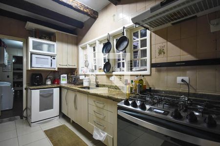 Casa à venda com 600m², 4 quartos e 3 vagasCozinha