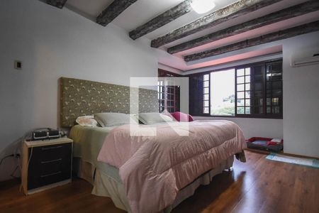 Casa à venda com 600m², 4 quartos e 3 vagasSuíte 2