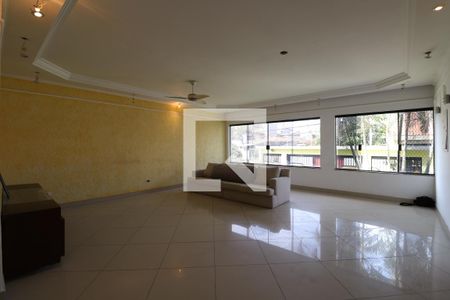 Sala de Casa com 3 quartos, 309m² Vila Rosália