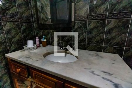 Casa à venda com 187m², 4 quartos e sem vagaBanheiro casa 1