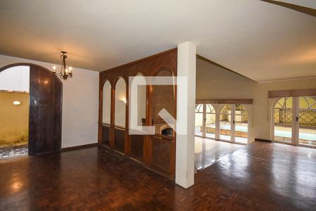Sala de casa para alugar com 4 quartos, 600m² em Jardim Leonor, São Paulo