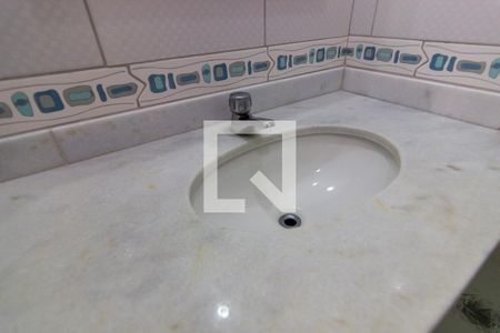 Apartamento para alugar com 70m², 3 quartos e 1 vaga Apartamento para alugar com 70m², 3 quartos e 1 vagaBanheiro