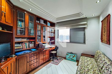 Apartamento à venda com 176m², 4 quartos e 3 vagas Apartamento à venda com 176m², 4 quartos e 3 vagasEscritório / Quarto