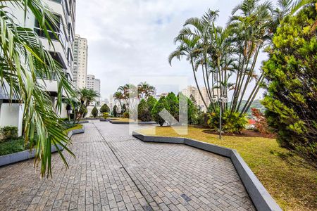 Apartamento à venda com 176m², 4 quartos e 3 vagas Apartamento à venda com 176m², 4 quartos e 3 vagasÁrea Comum