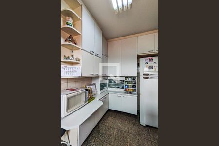 Apartamento à venda com 176m², 4 quartos e 3 vagas Apartamento à venda com 176m², 4 quartos e 3 vagasCozinha