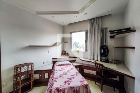 Apartamento à venda com 176m², 4 quartos e 3 vagas Apartamento à venda com 176m², 4 quartos e 3 vagasSuíte 2