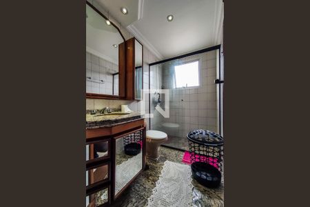 Apartamento à venda com 176m², 4 quartos e 3 vagas Apartamento à venda com 176m², 4 quartos e 3 vagasBanheiro Suíte 2