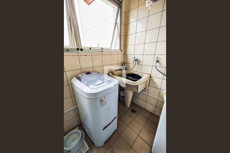 Apartamento à venda com 176m², 4 quartos e 3 vagas Apartamento à venda com 176m², 4 quartos e 3 vagasÁrea de Serviço