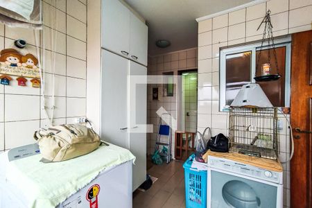 Apartamento à venda com 176m², 4 quartos e 3 vagas Apartamento à venda com 176m², 4 quartos e 3 vagasÁrea de Serviço