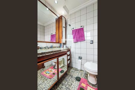 Apartamento à venda com 176m², 4 quartos e 3 vagas Apartamento à venda com 176m², 4 quartos e 3 vagasBanheiro Suíte 3