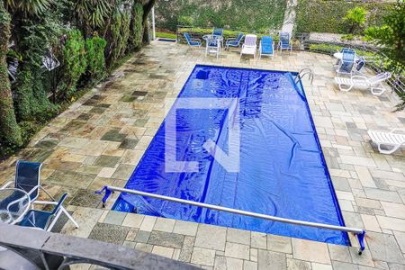 Apartamento à venda com 176m², 4 quartos e 3 vagas Apartamento à venda com 176m², 4 quartos e 3 vagasÁrea Comum - Piscina