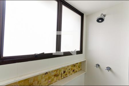 Apartamento à venda com 460m², 4 quartos e 2 vagas Apartamento à venda com 460m², 4 quartos e 2 vagasBanheiro da Suíte 2