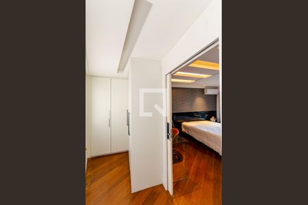 Closet da Suite 1 de apartamento à venda com 4 quartos, 460m² em Piratininga, Niterói
