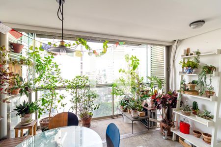 Apartamento para alugar com 74m², 1 quarto e 1 vagaVaranda