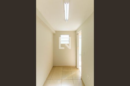 Casa de condomínio para alugar com 85m², 2 quartos e 2 vagasEscritório