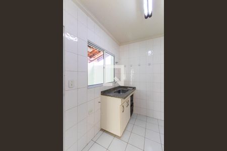 Casa de condomínio para alugar com 85m², 2 quartos e 2 vagasCozinha