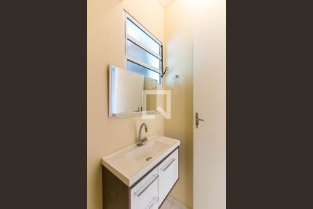 Casa de condomínio para alugar com 85m², 2 quartos e 2 vagasLavabo