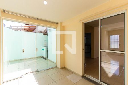 Casa de condomínio para alugar com 85m², 2 quartos e 2 vagasSala 2