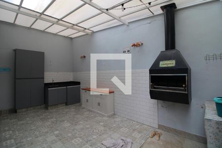 Casa à venda com 158m², 3 quartos e 2 vagasÁrea fundos da casa