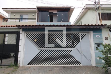 Casa à venda com 158m², 3 quartos e 2 vagasFachada