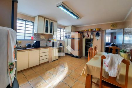 Casa à venda com 341m², 4 quartos e 2 vagasCozinha