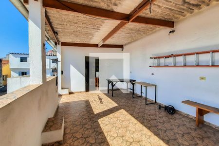 Casa à venda com 341m², 4 quartos e 2 vagasVaranda