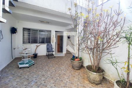 Casa à venda com 341m², 4 quartos e 2 vagasQuintal