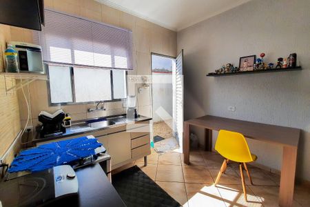 Casa à venda com 341m², 4 quartos e 2 vagasCozinha 2