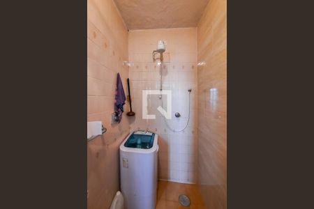 Casa à venda com 341m², 4 quartos e 2 vagasBanheiro de Serviço