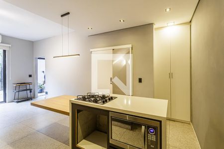 Sala/Cozinha de casa de condomínio à venda com 1 quarto, 100m² em Indianópolis, São Paulo
