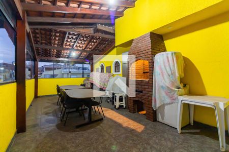 Casa para alugar com 240m², 4 quartos e 2 vagasCobertura