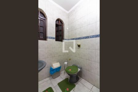 Casa para alugar com 240m², 4 quartos e 2 vagasBanheiro
