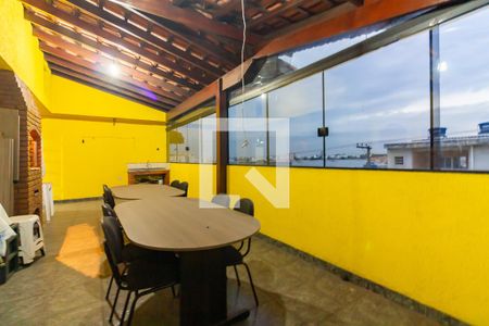Casa para alugar com 240m², 4 quartos e 2 vagasCobertura