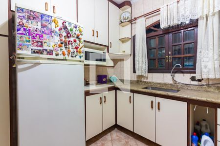 Casa para alugar com 240m², 4 quartos e 2 vagasCozinha