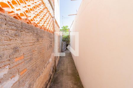 Casa à venda com 70m², 1 quarto e 2 vagasCorredor