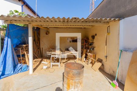 Casa à venda com 70m², 1 quarto e 2 vagasQuintal