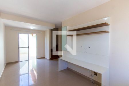 Sala de casa de condomínio para alugar com 2 quartos, 85m² em Granja Viana, Cotia