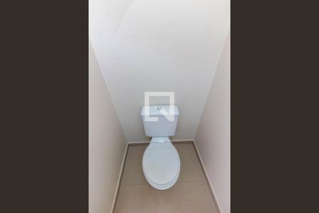 Lavabo de casa de condomínio para alugar com 2 quartos, 85m² em Granja Viana, Cotia