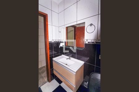 Casa à venda com 150m², 3 quartos e 2 vagas Casa à venda com 150m², 3 quartos e 2 vagasCasa 1 Banheiro