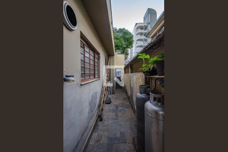 Casa à venda com 248m², 4 quartos e 4 vagasQuintal