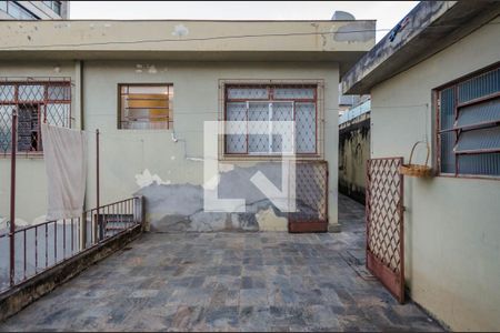 Casa à venda com 248m², 4 quartos e 4 vagasQuintal