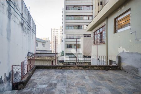 Casa à venda com 248m², 4 quartos e 4 vagasQuintal