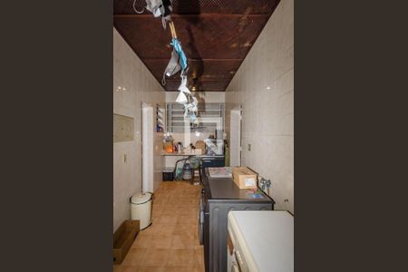 Casa à venda com 248m², 4 quartos e 4 vagasÁrea de Serviço