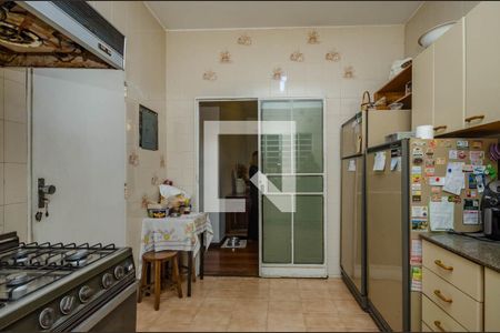 Casa à venda com 248m², 4 quartos e 4 vagasCozinha