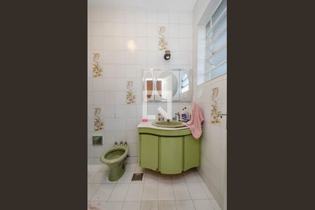 Casa à venda com 248m², 4 quartos e 4 vagasBanheiro da Suíte