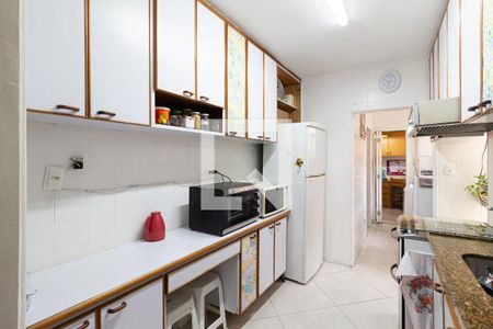 Apartamento à venda com 106m², 3 quartos e 1 vagaCozinha e área de serviço